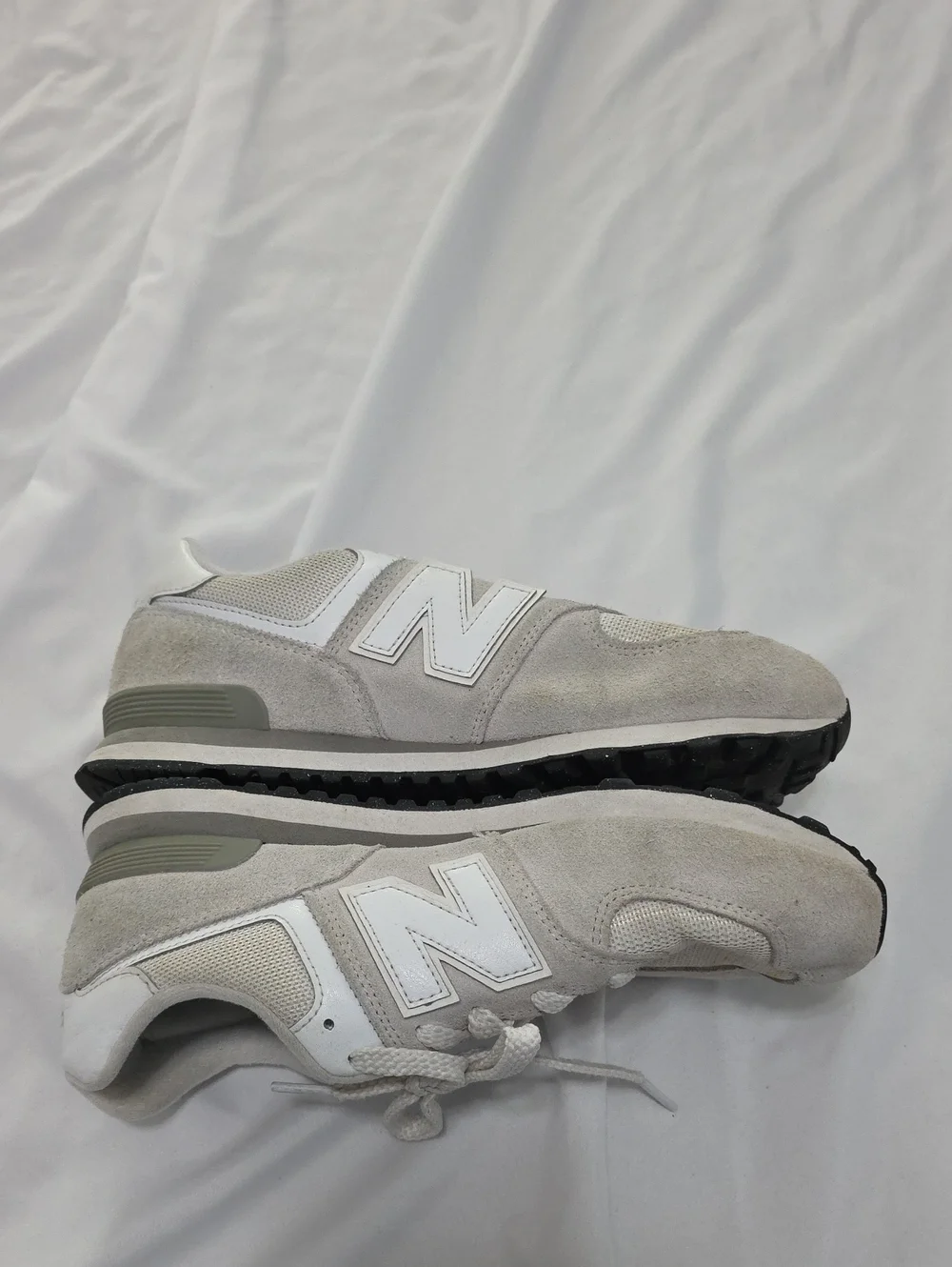 💥5 For $20 New Balance White & Light Gray Sneakers